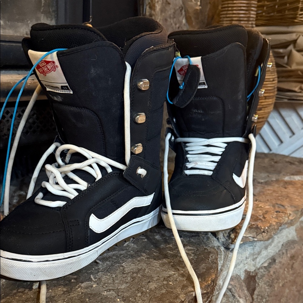 Vans Snowboarding Boots